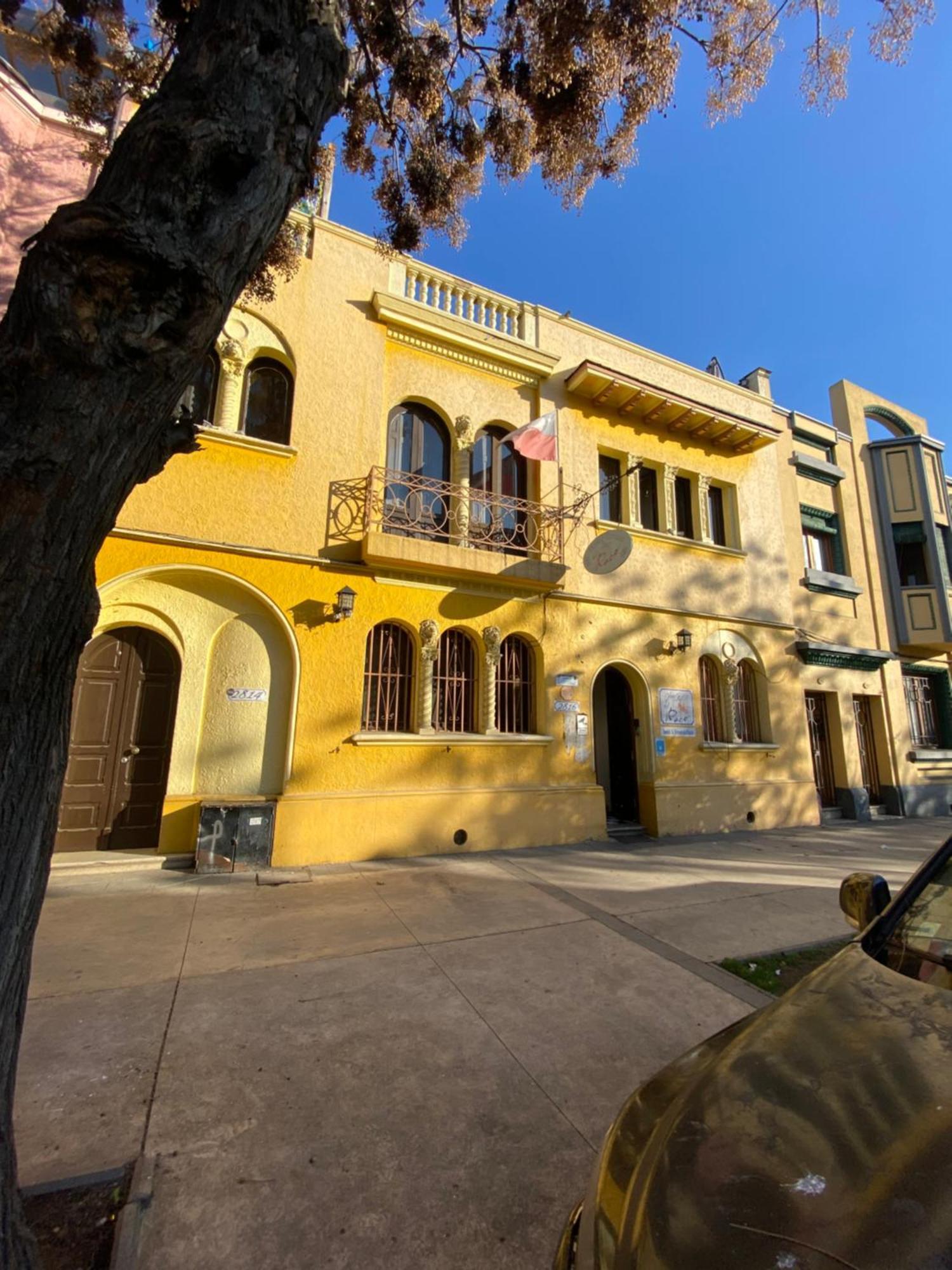 Hostal El Raco Santiago Exterior photo
